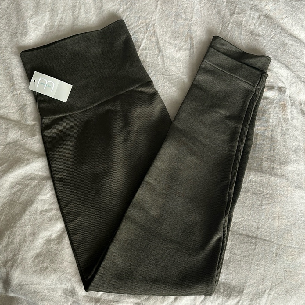 Women’s forest/army green leggings - large - NWT